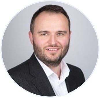 Mark Oliver headshot